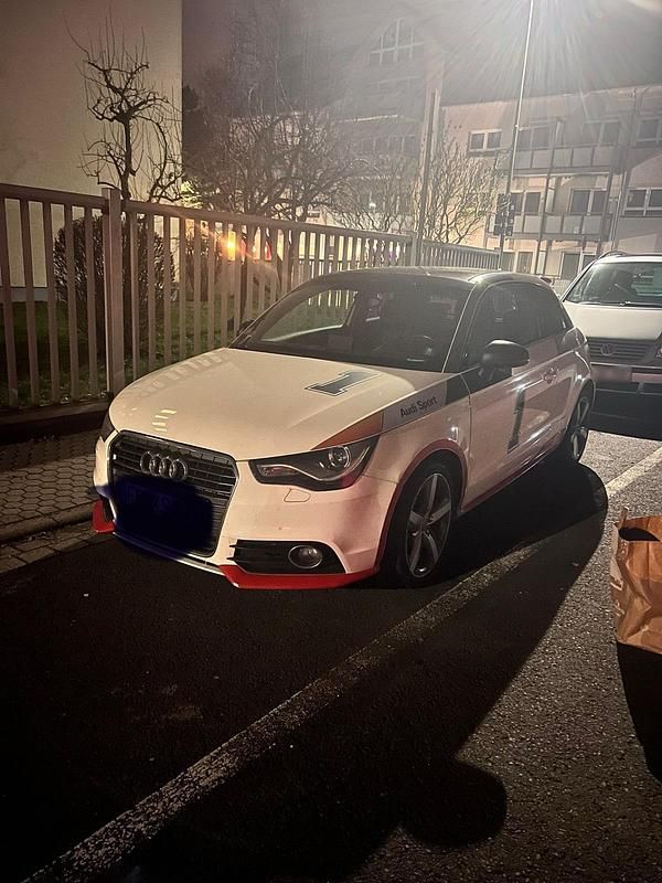 Usata Audi A1 140 CV (102 kW) 2012 Andere farben Utilitaria