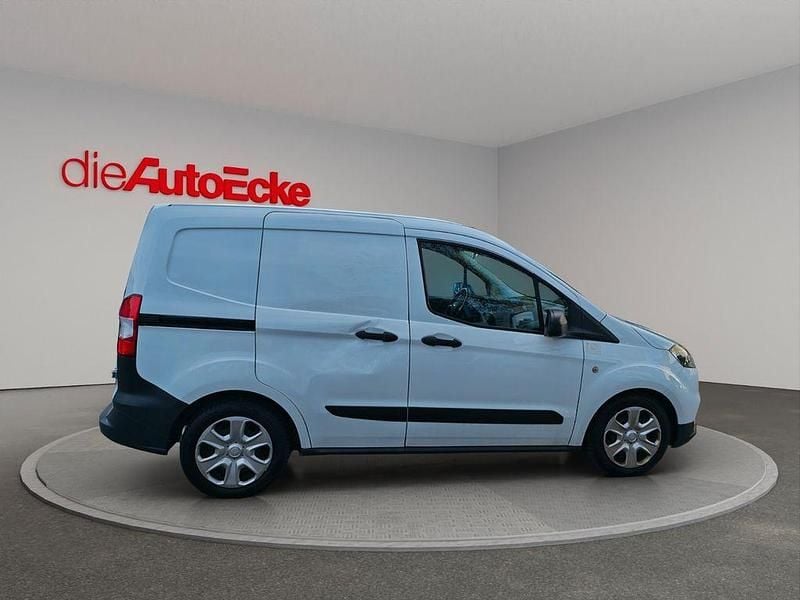 Używany Ford Transit Trend 101 KM (74 kW) 2022 Biały Minivan