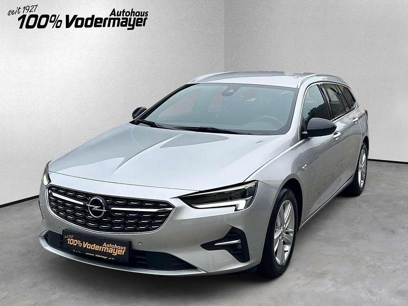 Gebraucht Opel Insignia Business 174 PS (127 kW) 2022 Argon silber/ice silver (m2) Kombi