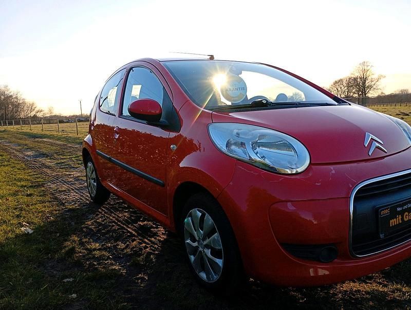 Gebraucht Citroën C1 68 PS (50 kW) 2009 Rot Kleinwagen