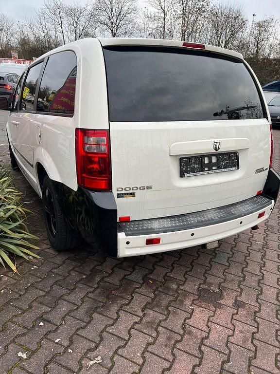 Gebraucht Dodge Grand Caravan 178 PS (130 kW) 2010 Weiß Van / Kleinbus