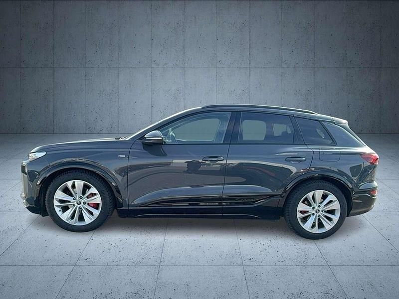 Gebraucht Audi Q6 e-tron Performance 225 kW (306 PS) 2025 Magnetgrau SUV