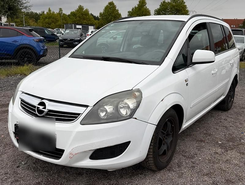 Weiß Gebraucht 2011 Opel Zafira Kombi | 1.200 € - Bild 1/4