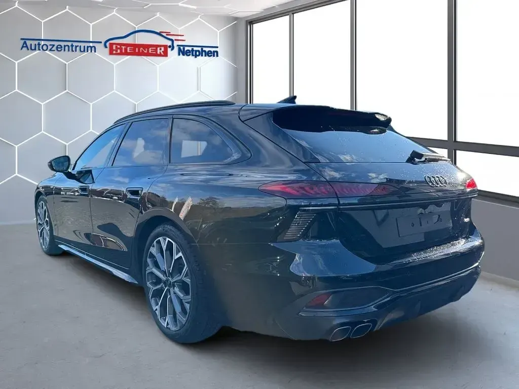 Neu Audi A6 S-Line 204 PS (150 kW) 2026 Grün Kombi