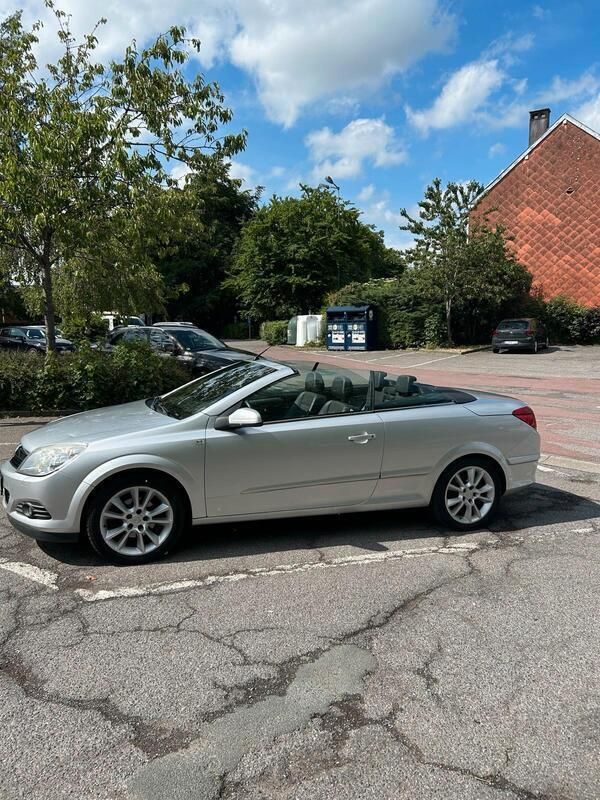 Silber Gebraucht 2007 Opel Astra Cabriolet Cabrio | 2.000 € (Superpreis) - Bild 1/4
