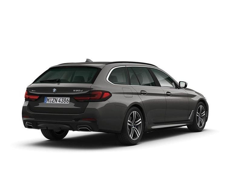 Gebraucht BMW 530 Performance 286 PS (210 kW) 2023 Grau Limousine