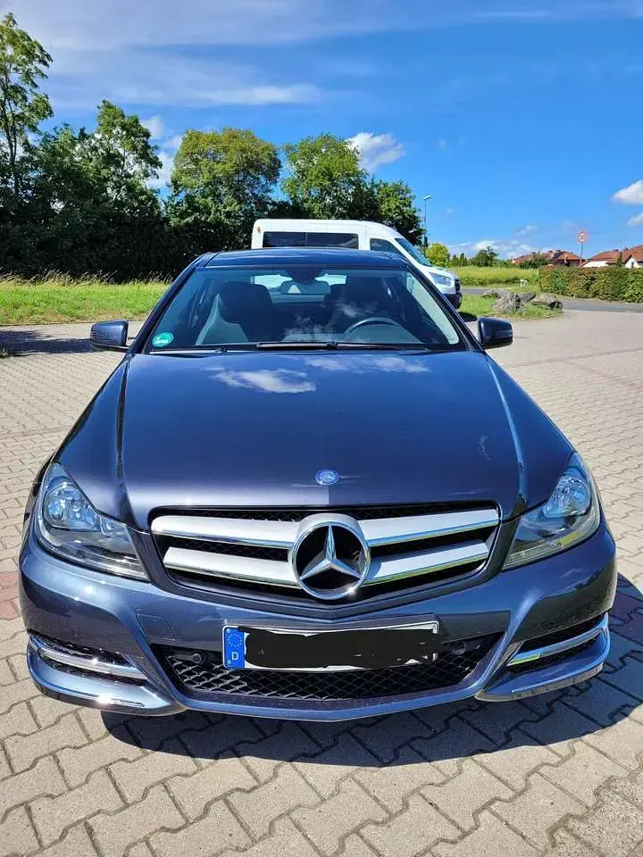Gebraucht Mercedes C180 156 PS (114 kW) 2012 Grau Coupé