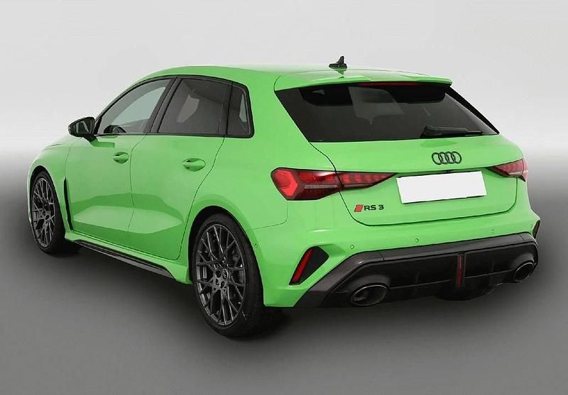 Gebraucht Audi RS3 400 PS (294 kW) 2024 Grün Limousine