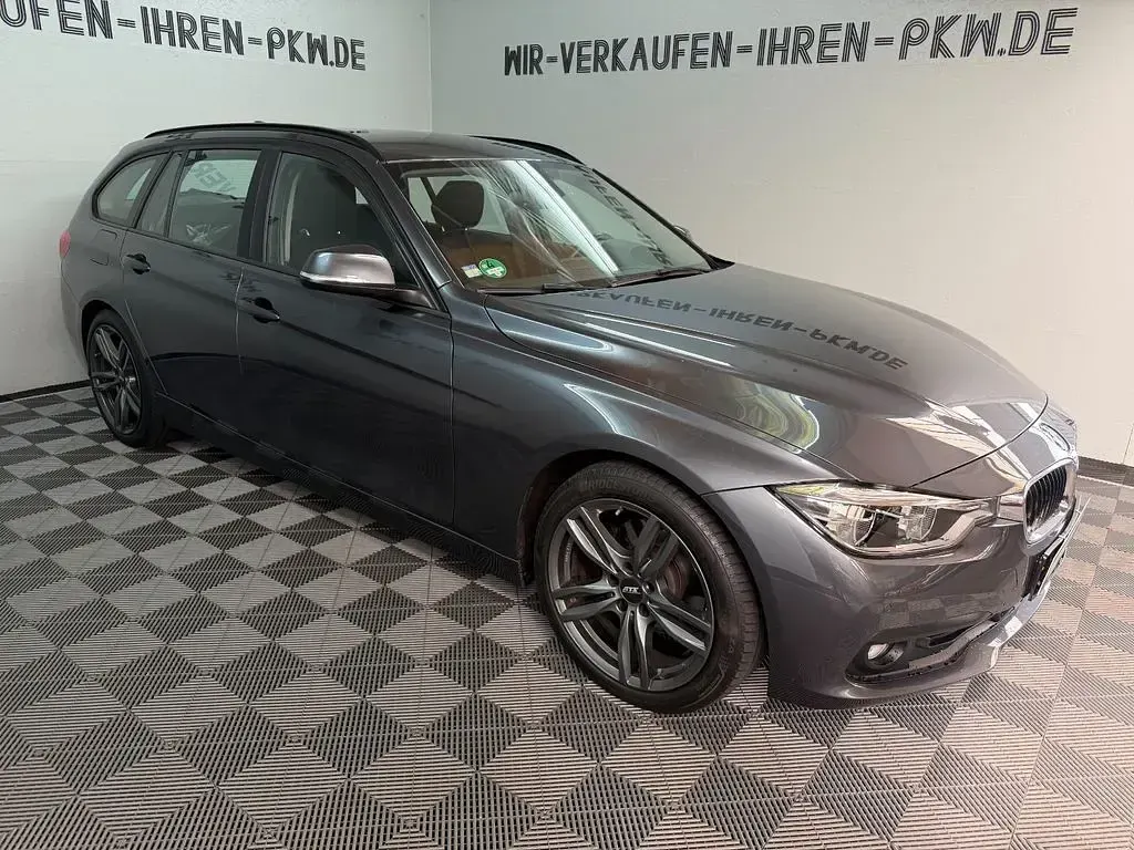 Gebraucht BMW 320 190 PS (139 kW) 2016 Grau Kombi