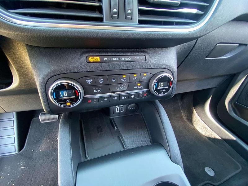 Gebraucht Ford Kuga Titanium X 152 PS (111 kW) 2021 Frostweiß SUV