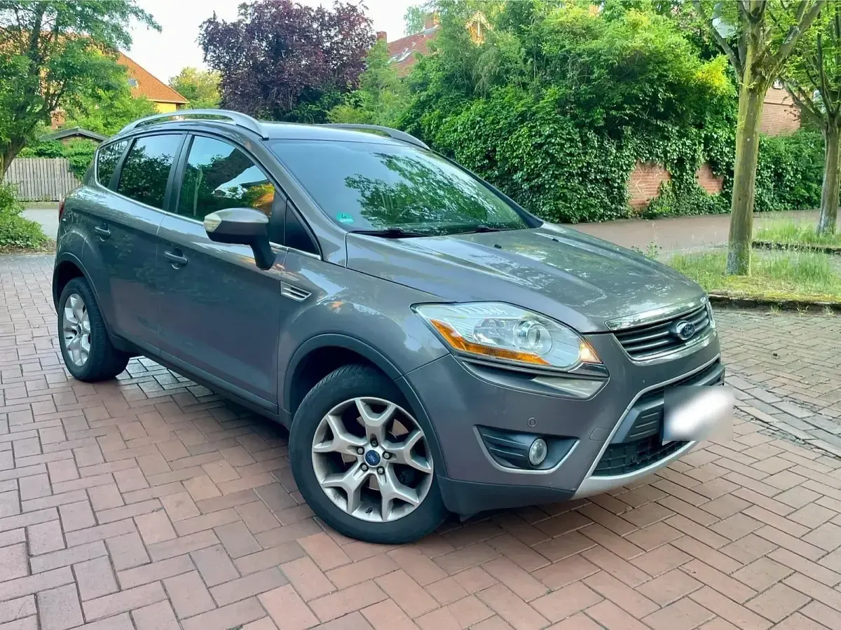 Gebraucht Ford Kuga 140 PS (102 kW) 2012 Grau SUV