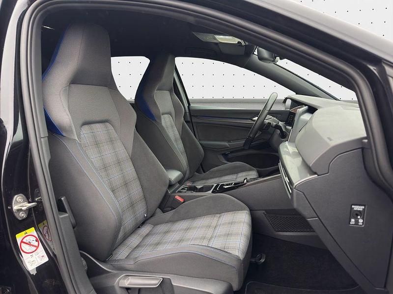 Gebraucht VW Golf VIII GTE 245 PS (180 kW) 2022 Schwarz Limousine