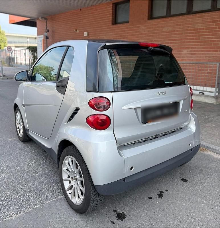 Silber Gebraucht 2009 Smart ForTwo Coupé Passion Coupé | 2.800 € (Guter Preis) - Bild 1/4