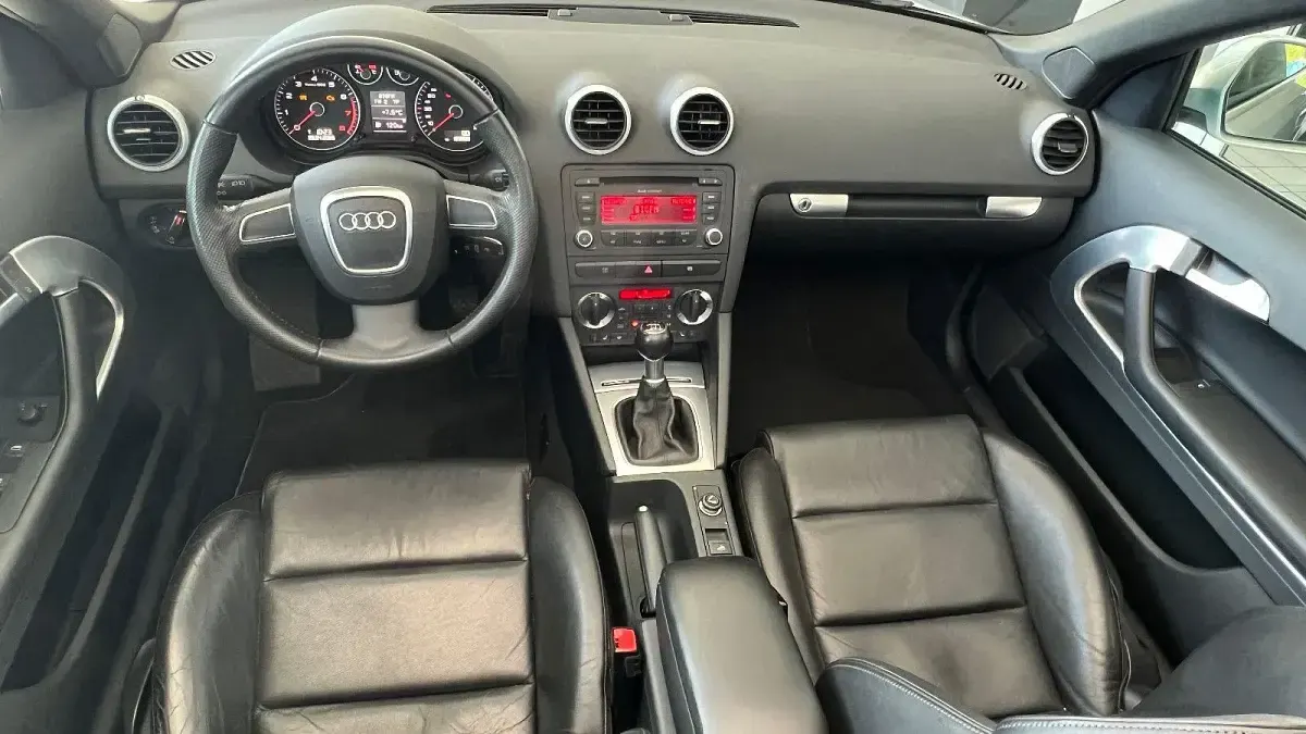 Gebraucht Audi A3 Cabriolet Ambition 160 PS (117 kW) 2010 Silber Cabrio