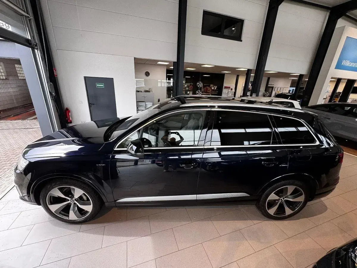 Usata Audi Q7 Ambiente 374 CV (275 kW) 2017 Blu SUV