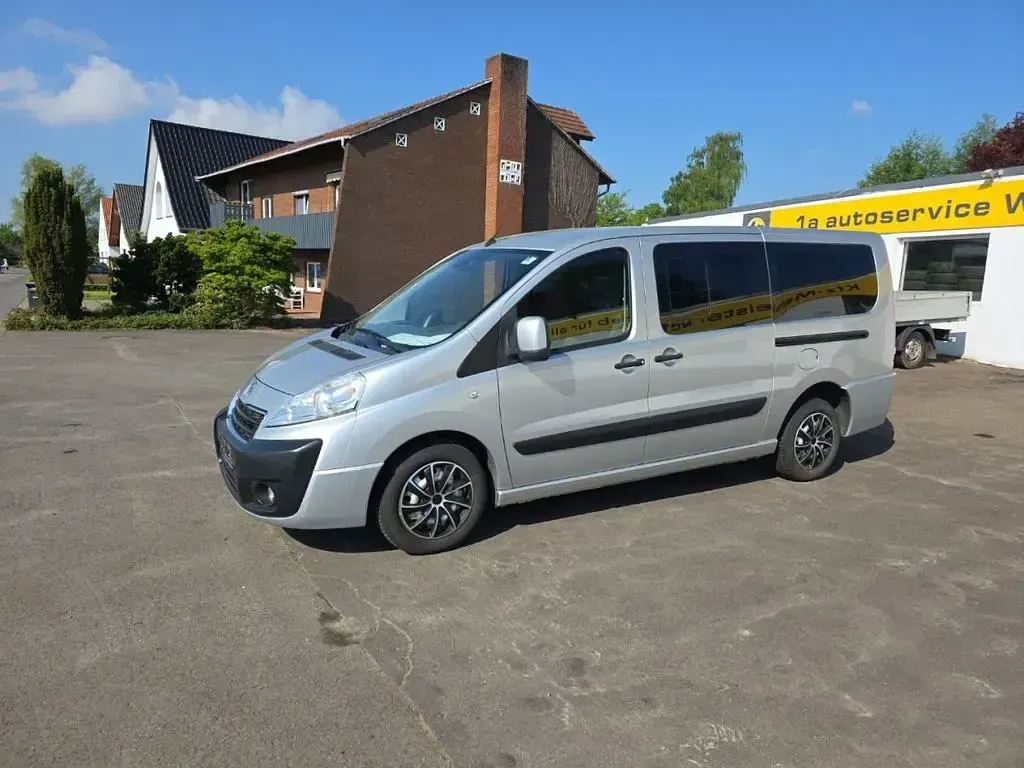 Gebraucht Peugeot TePee Active 163 PS (119 kW) 2014 Grau Van / Kleinbus