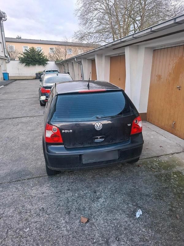 Gebraucht VW Polo 55 PS (40 kW) 2002 Schwarz Coupé