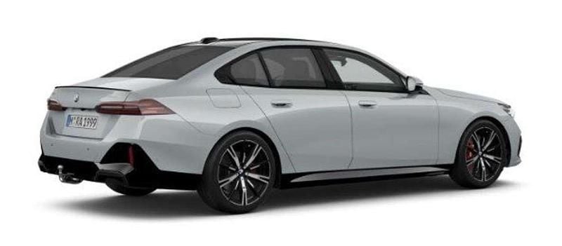 Neu BMW 540 Sport Line 303 PS (222 kW) 2026 M brooklyn grau Limousine