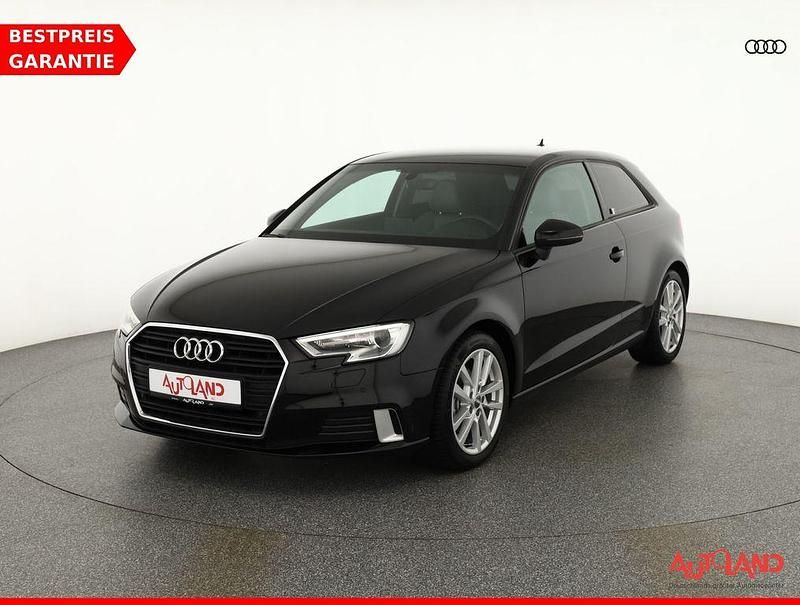 Andere Gebraucht 2016 Audi A3 Comfort Limousine | 18.990 € (Etwas zu teuer) - Bild 1/4