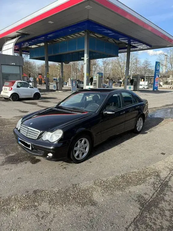 Gebraucht Mercedes C200 Classic 163 PS (119 kW) 2005 Schwarz Limousine