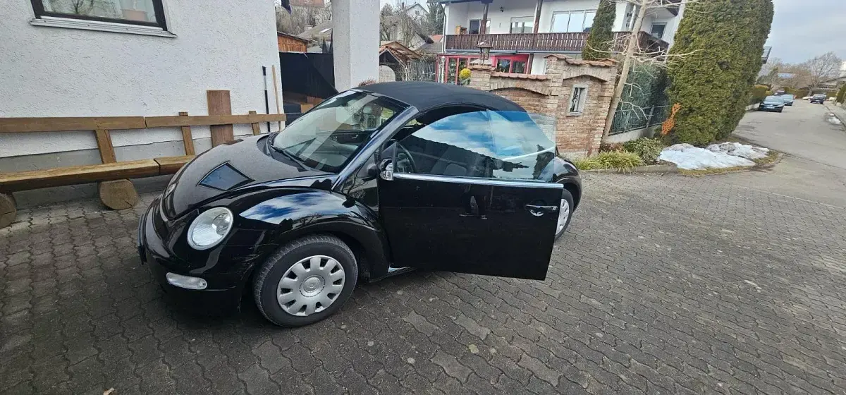 Gebraucht VW New Beetle 100 PS (73 kW) 2005 Schwarz Kleinwagen