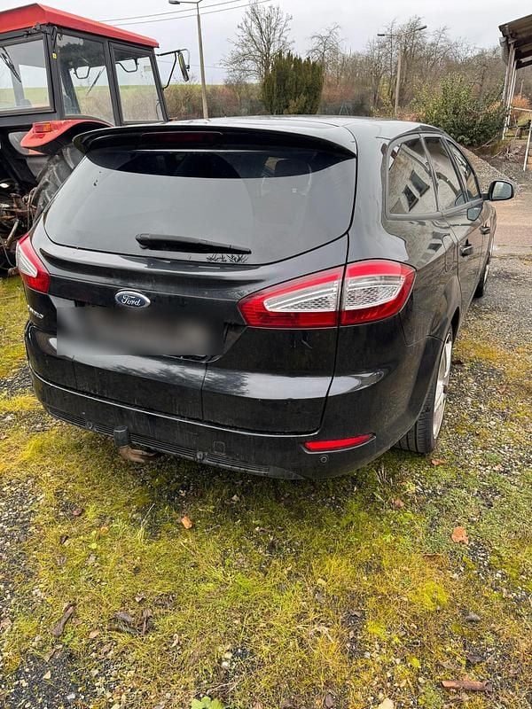 Schwarz Gebraucht 2012 Ford Mondeo Kombi | 2.400 € (Superpreis) - Bild 1/4