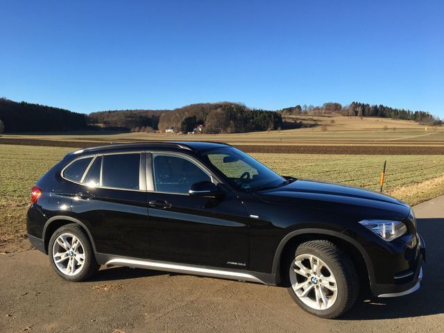 Gebraucht BMW X1 194 PS (142 kW) 2014 Schwarz metallic SUV