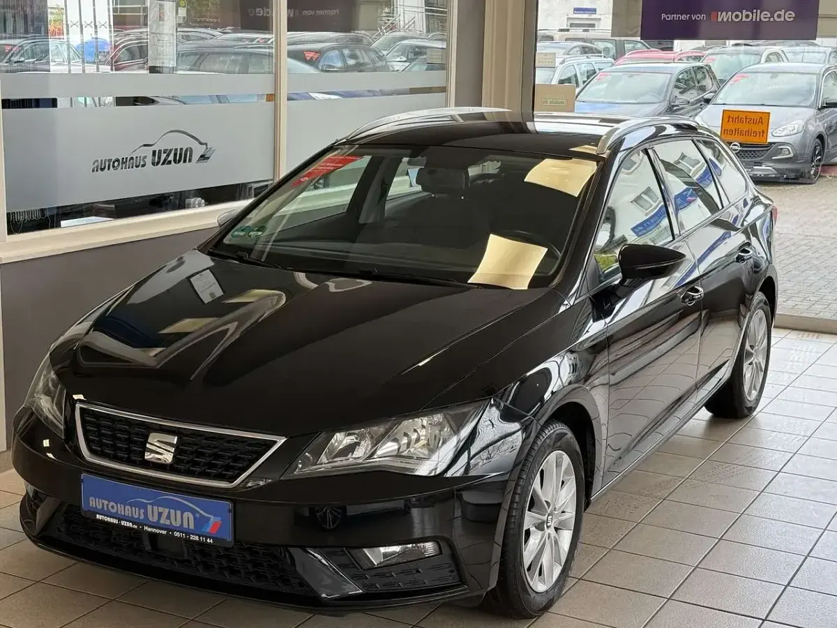 Second-hand Seat Leon ST Style 110 CP (80 kW) 2017 Negru Break