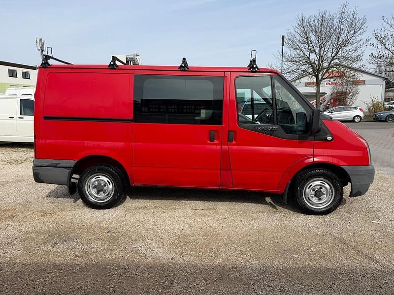Gebraucht Ford Transit 101 PS (74 kW) 2013 Rot Van / Kleinbus