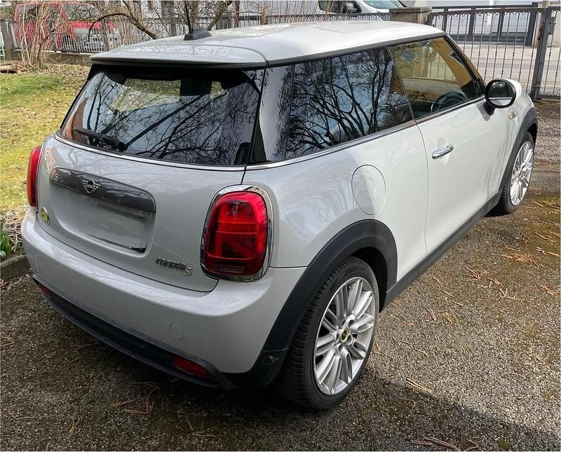 Gebraucht Mini Cooper Coupé 99 kW (135 PS) 2021 Silber Coupé
