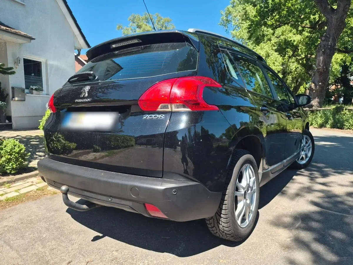 Gebraucht Peugeot 2008 82 PS (60 kW) 2014 Schwarz SUV