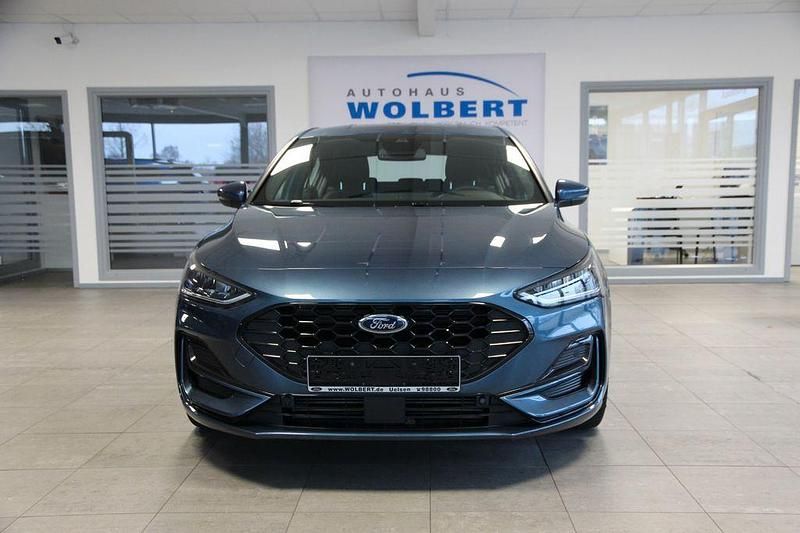 Gebraucht Ford Focus ST-Line 155 PS (114 kW) 2025 Blau Limousine