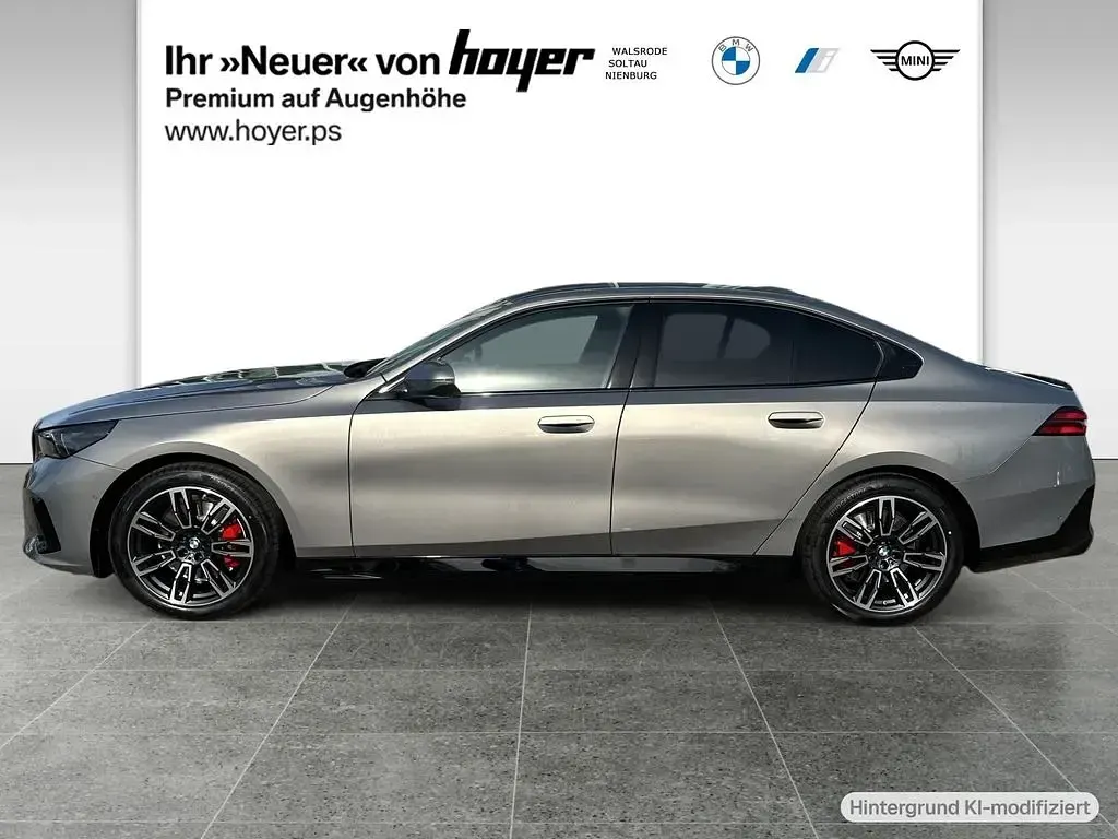 Neu BMW 520 M Sport 197 PS (144 kW) 2026 Oxidgrau ii metallic Limousine