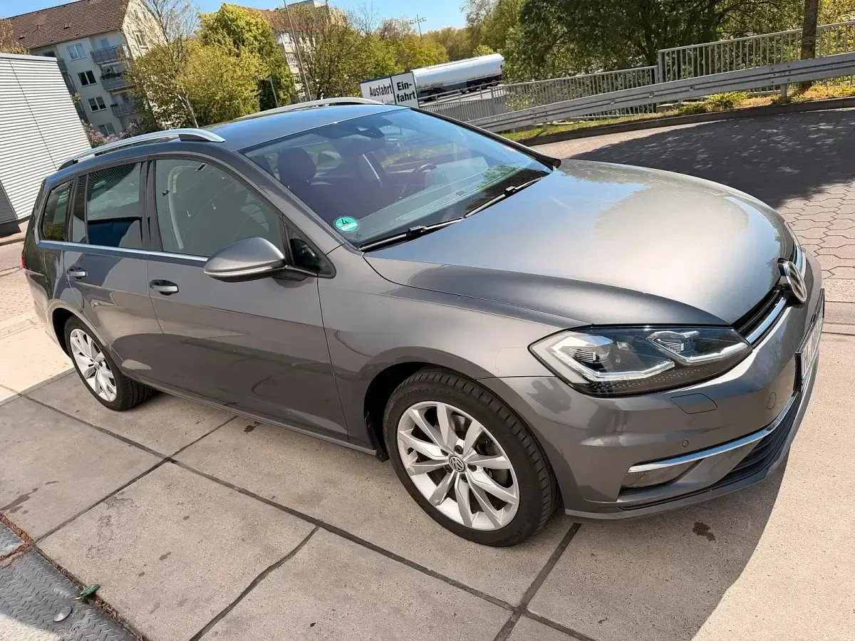 Second-hand VW Passat Highline 150 CP (110 kW) 2017 Gri Break