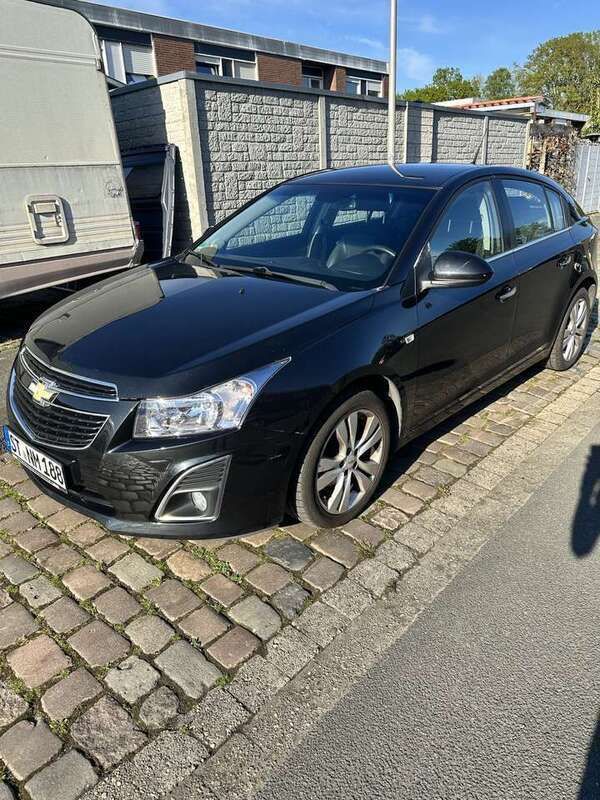 Schwarz Gebraucht 2013 Chevrolet Cruze LT Limousine | 3.800 € (Superpreis) - Bild 1/4