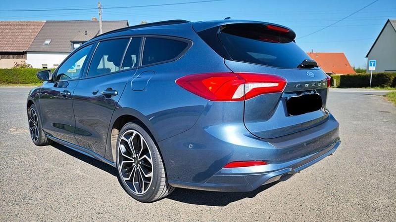 Second-hand Ford Focus ST-Line 150 CP (110 kW) 2020 Albastru Berlinǎ
