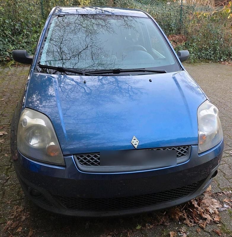 Blau Gebraucht 2006 Ford Fiesta Limousine | 800 € (Guter Preis) - Bild 1/4