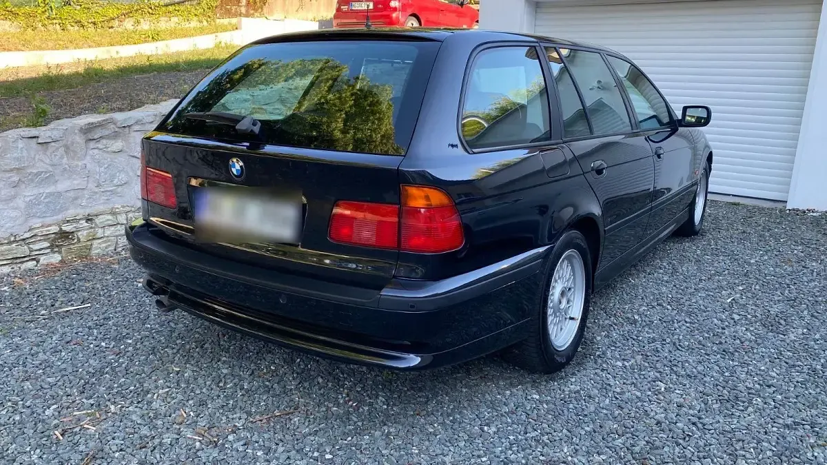 Gebraucht BMW 528 193 PS (141 kW) 1998 Schwarz Kombi