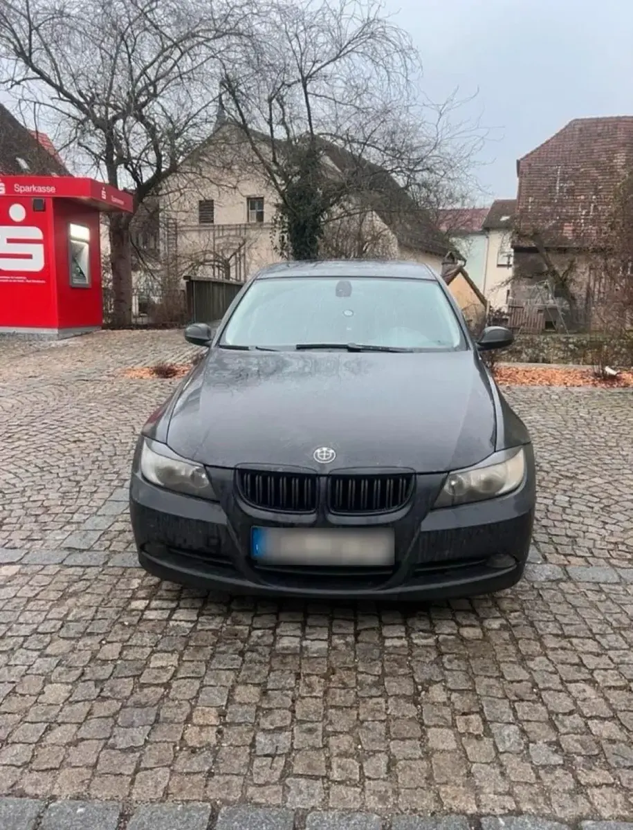 Gebraucht BMW 325 218 PS (160 kW) 2006 Schwarz Limousine