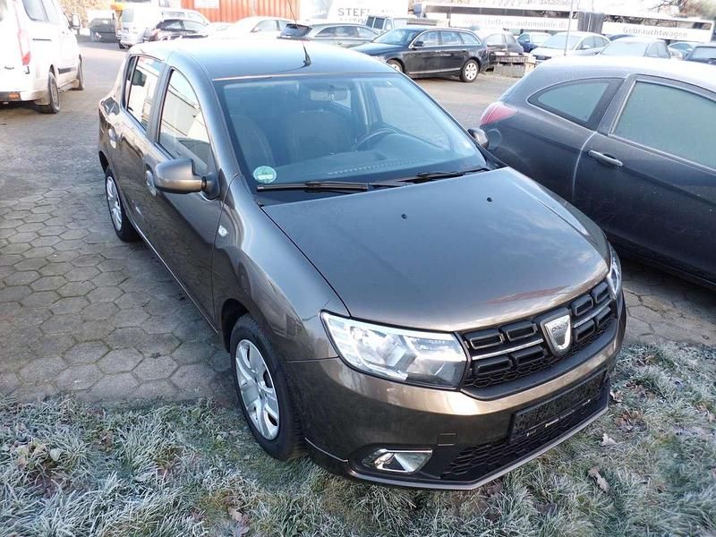 Gebraucht Dacia Sandero Lauréate 73 PS (53 kW) 2018 Nerzbraun Kleinwagen