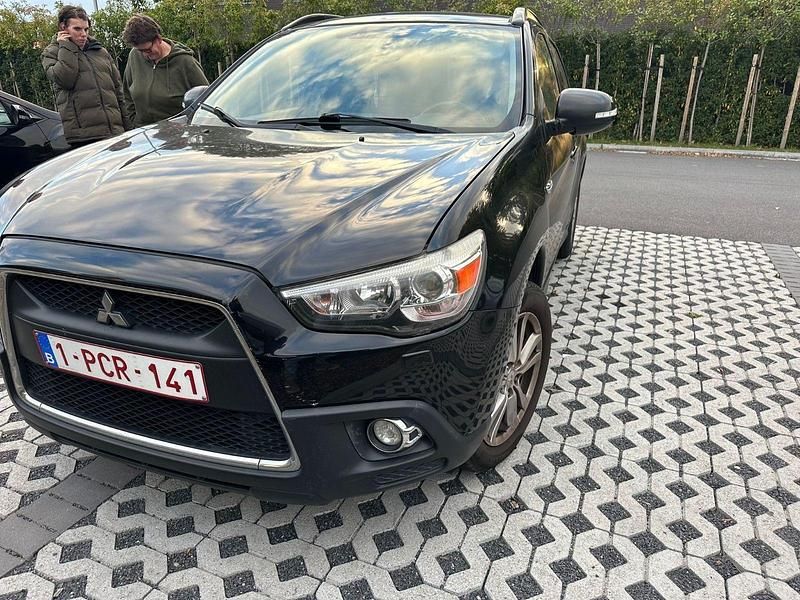 Schwarz Gebraucht 2010 Mitsubishi ASX Basis SUV | 3.990 € (Fairer Preis) - Bild 1/4