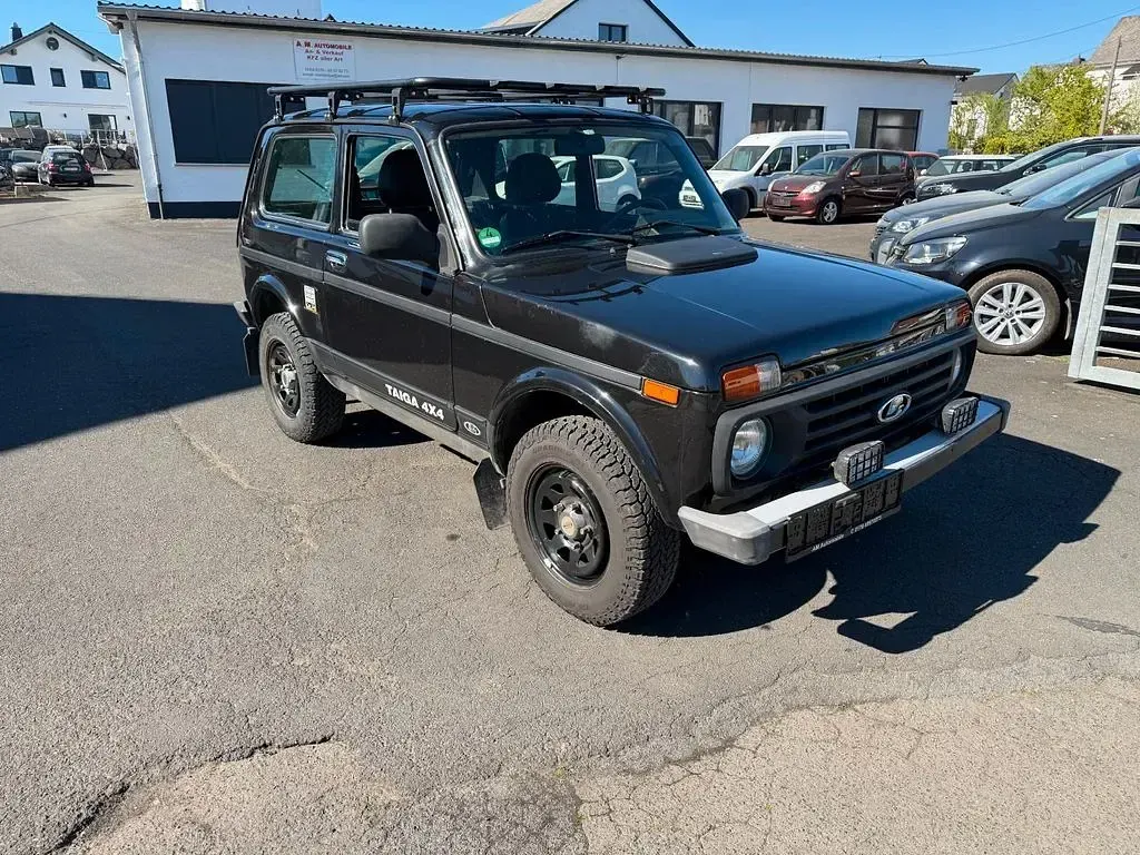 Second-hand Lada Taiga 83 CP (61 kW) 2019 Negru SUV