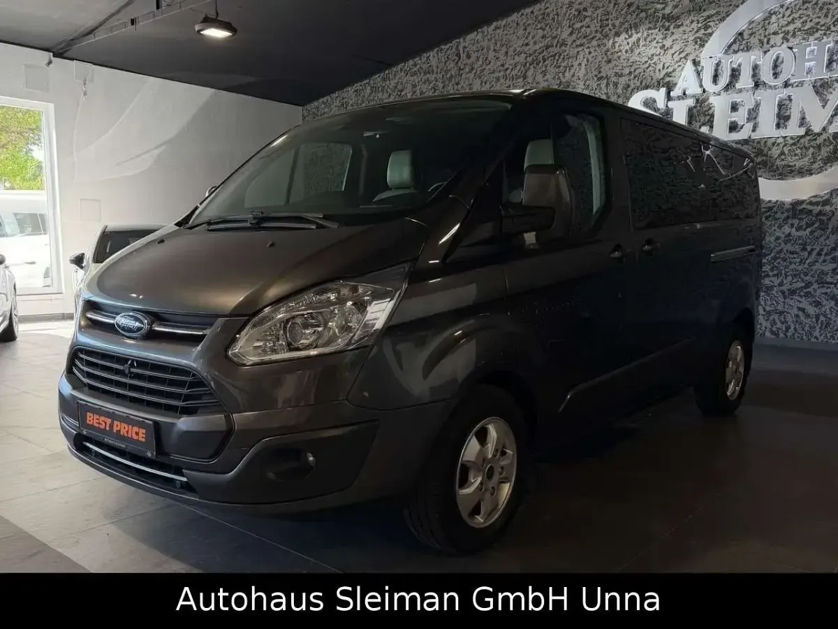 Gebraucht Ford Transit Custom Titanium 131 PS (96 kW) 2017 Magnetic Van / Kleinbus