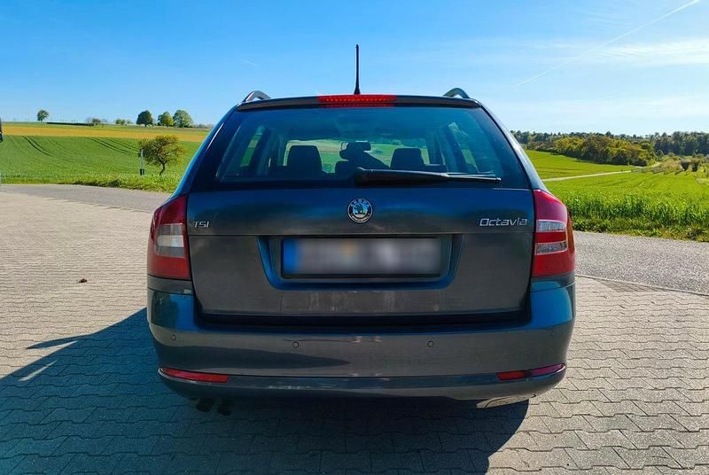 Second-hand Skoda Octavia 122 CP (89 kW) 2011 Gri Break