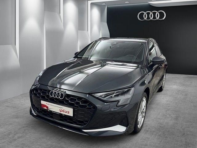 Manhattangrau metallic Gebraucht 2024 Audi A3 Sportback Advanced Limousine | 38.190 € (Fairer Preis) - Bild 1/4