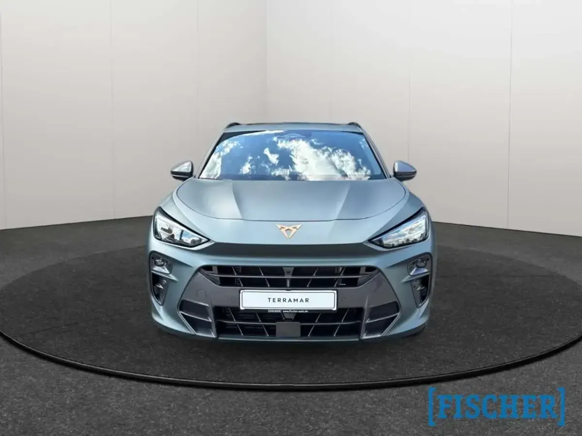 Neu Cupra Terramar Limited Edition 265 PS (194 kW) 2026 Enceladusgrau matt SUV