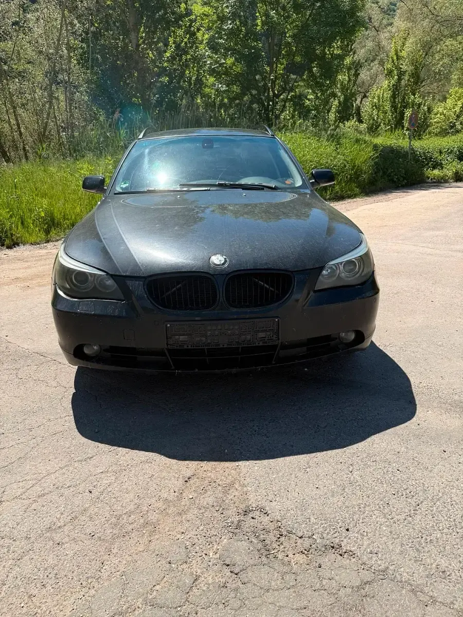 Gebraucht BMW 525 177 PS (130 kW) 2005 Schwarz Kombi