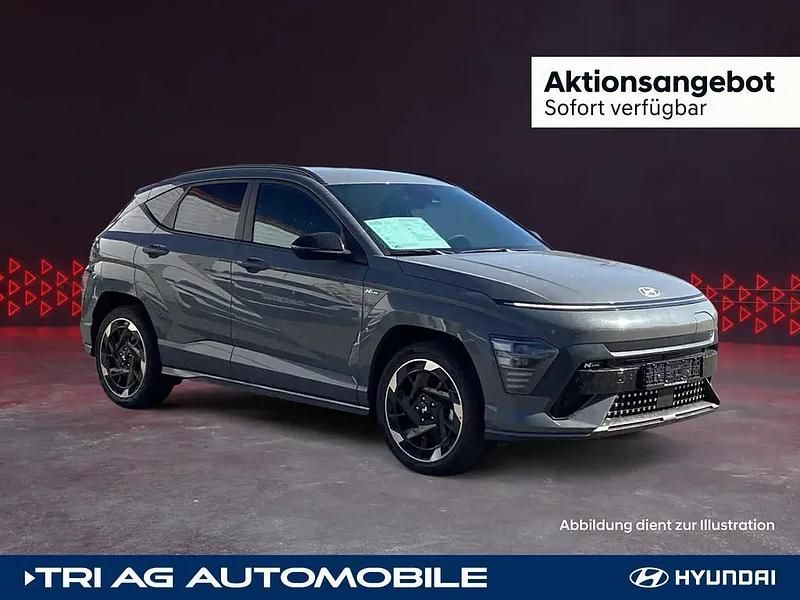 Shadow grey Gebraucht 2024 Hyundai Kona N Line SUV | 35.840 € (Fairer Preis) - Bild 1/4