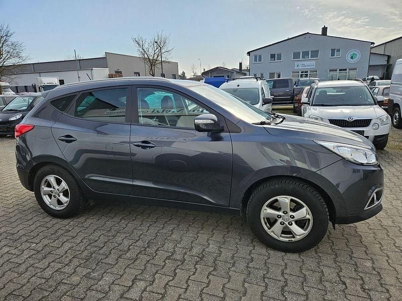 Gebraucht Hyundai ix35 Style 163 PS (119 kW) 2011 Grau SUV