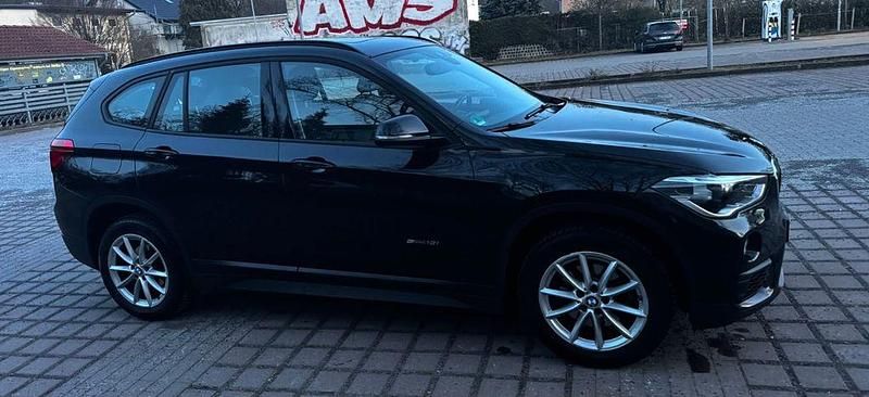 Gebraucht BMW X1 Advantage 140 PS (102 kW) 2017 Schwarz SUV